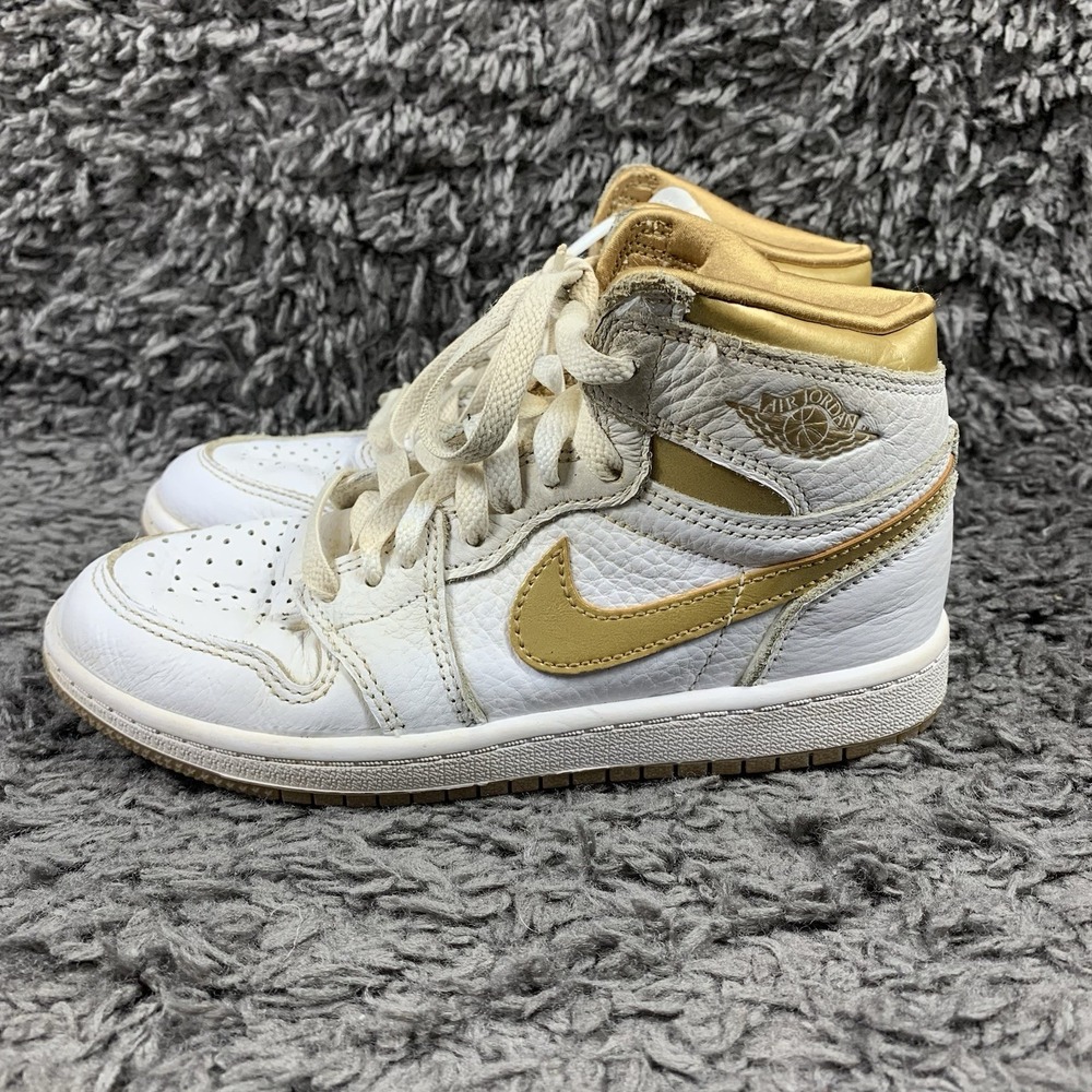 Jordan 1 Retro High Top Child / Kids Size 1 Youth